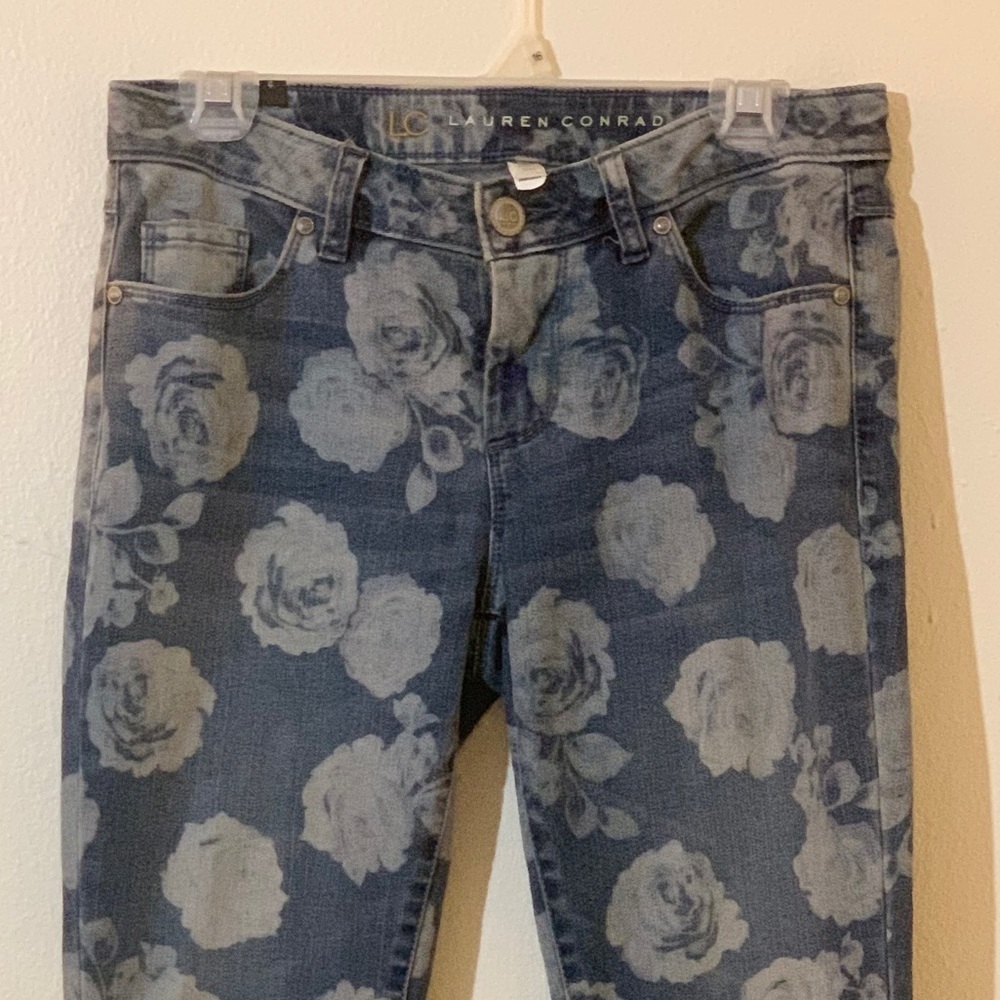 LC Lauren Conrad Skinny Jeans